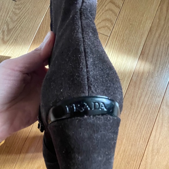 Prada dark brown suede bootie with platform bottom size 36.5 - Authenticated - Picture 11 of 12